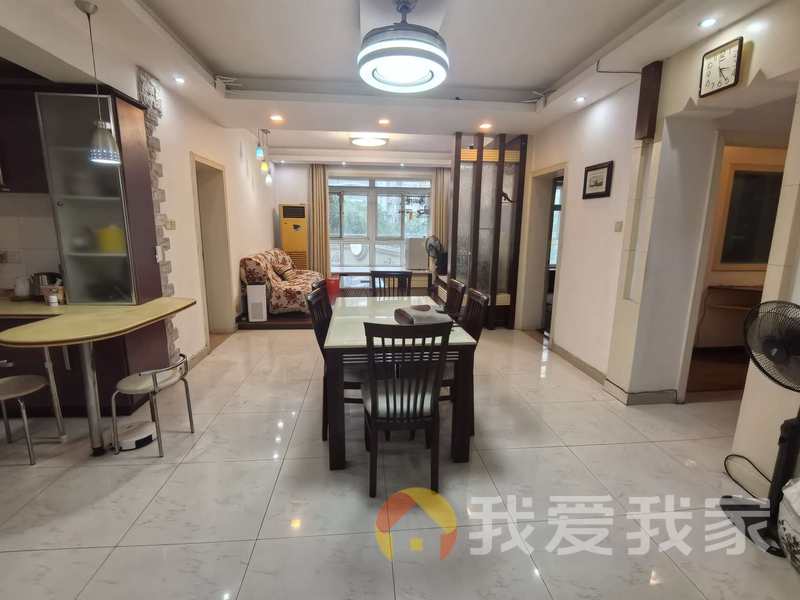聆江花园 南北通透，采光好 装修好，环镜优美 周边匹套完善，，出行方便