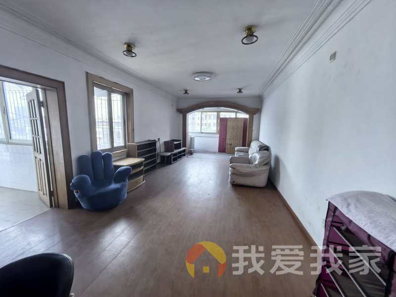 站前西路163号住宅小区 南北通透，采光好 近地铁 视野好，诚心出售