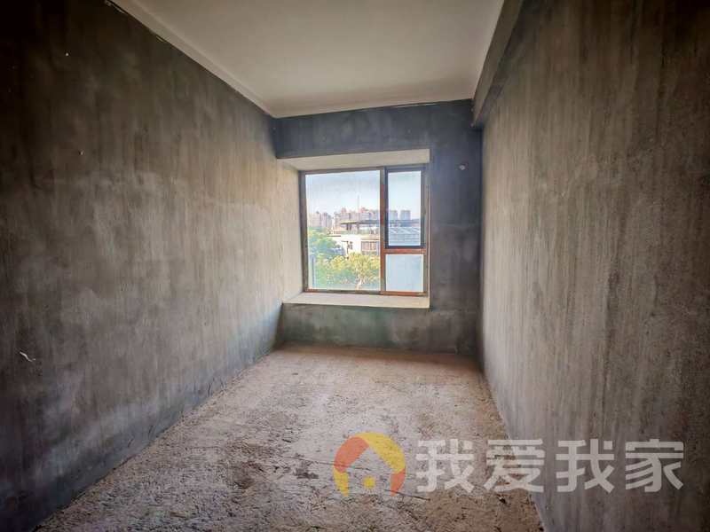 万科璞悦里（江中御墅）一期 南北通透，采光好 周边匹套完善，，出行方便
