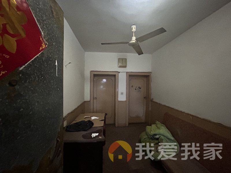绳金塔街 南北通透，采光好 装修好，环镜优美 近地铁 视野好，诚心出租