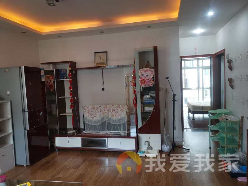 春晖园小区一区 南北通透，采光好 装修好，环镜优美 视野好，诚心出售