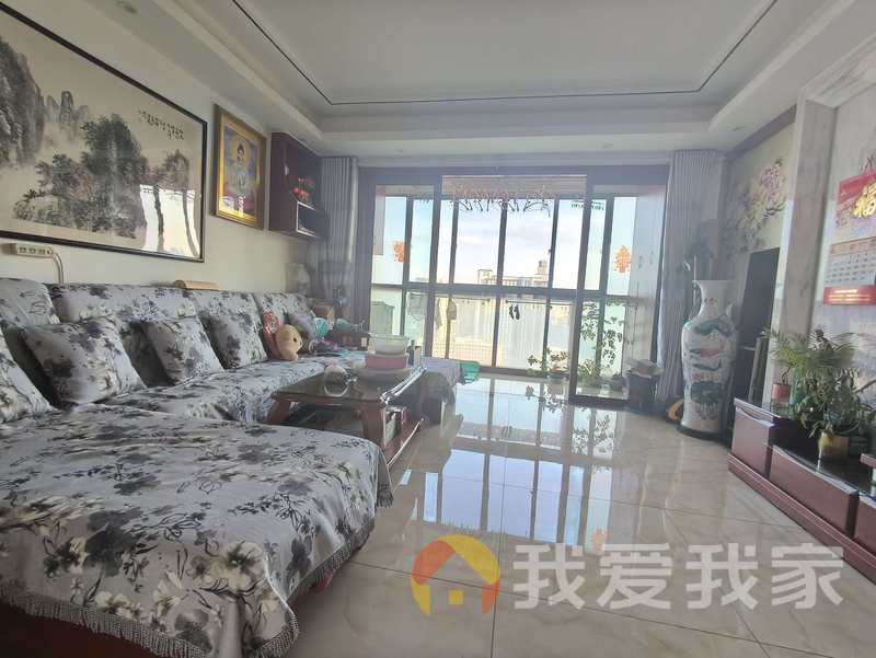 央央春天 南北通透，采光好 装修好，环镜优美 近地铁 视野好，诚心出售