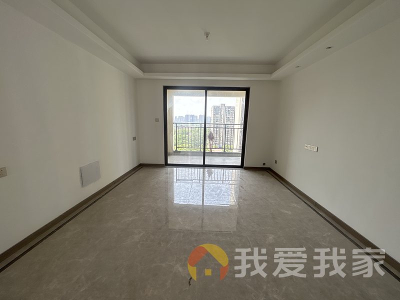 正荣悦澜湾 南北通透，采光好 装修好，环镜优美 中间楼层
