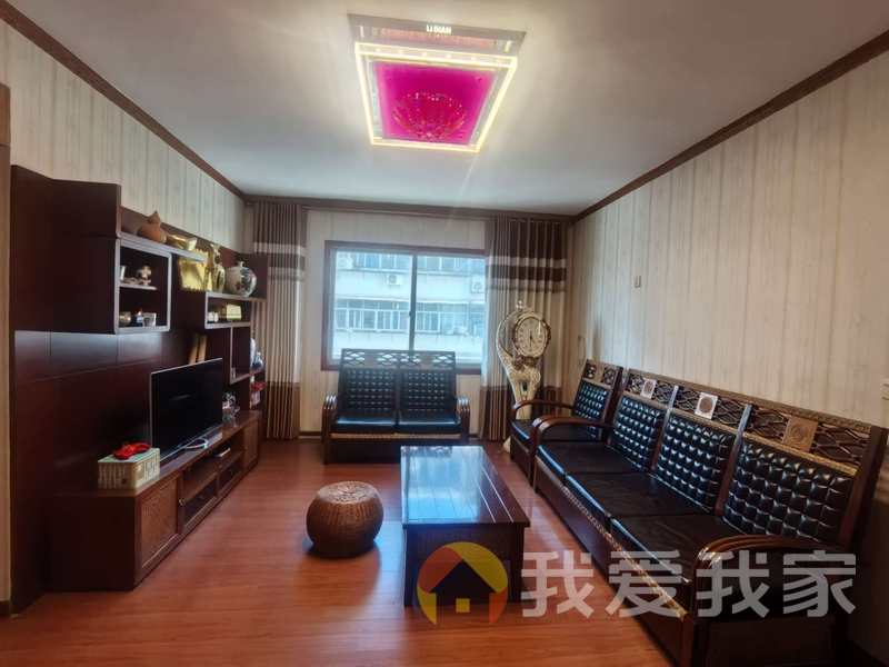 洪城路529号外运宿舍 南北通透，采光好 装修好，环镜优美 近地铁 视野好，诚心出售
