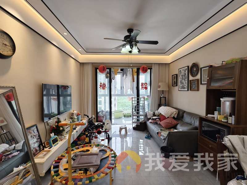 南昌我爱我家恒茂未来都会花园D区 南北通透，采光好 装修好，环镜优美 视野好，诚心出售