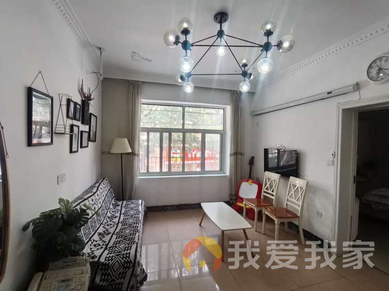 鹅颈巷 南北通透，采光好 装修好，环镜优美 视野好，诚心出售