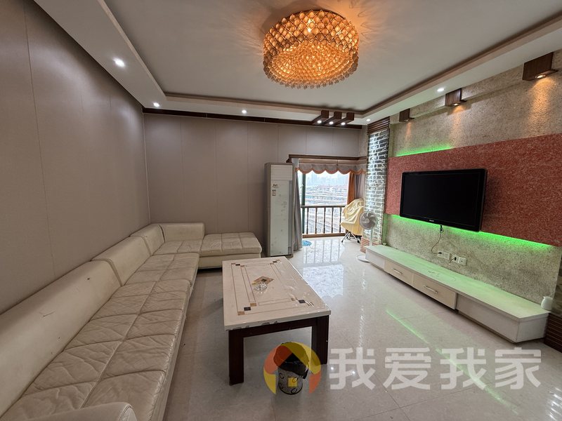 卓品骄阳(澳利雅苑) 南北通透，采光好 装修好，环镜优美 中间楼层