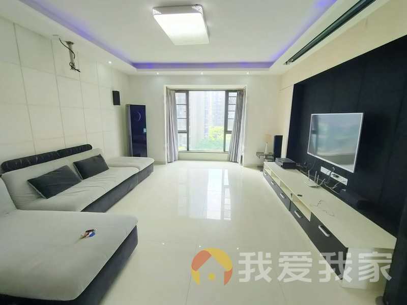 南昌我爱我家联发江岸汇景 南北通透，采光好 装修好，环镜优美 中间楼层