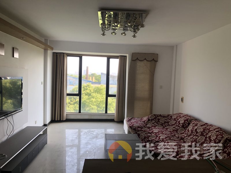 万科四季花城北区青竹苑 南北通透，采光好 装修好，环镜优美 近地铁 视野好，诚心出售