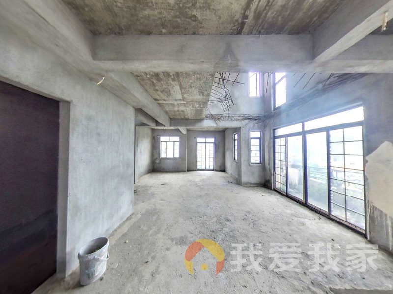 九洲云湾佳苑 南北通透，采光好 视野好，诚心出售