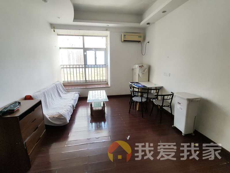 抚生路388号国金滨江 南北通透，采光好 装修好，环镜优美 中间楼层
