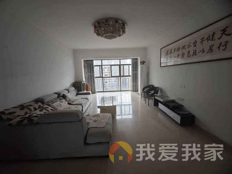 南昌我爱我家联发江岸汇景 南北通透，采光好 装修好，环镜优美 视野好，诚心出售