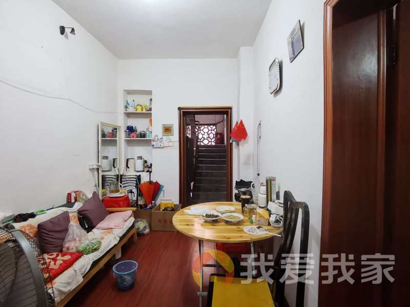 干家前巷 南北通透，采光好 近地铁 视野好，诚心出售