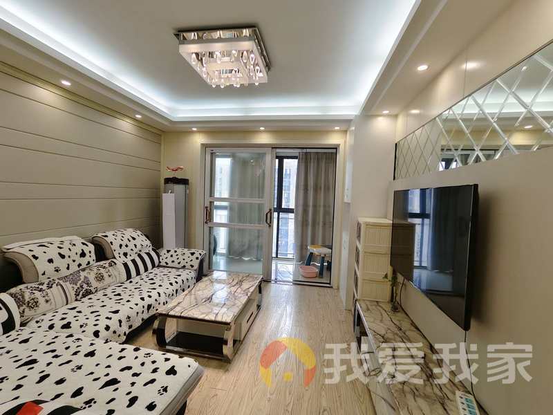 香逸澜湾（香堤湖岸） 南北通透，采光好 装修好，环镜优美 近地铁 视野好，诚心出售