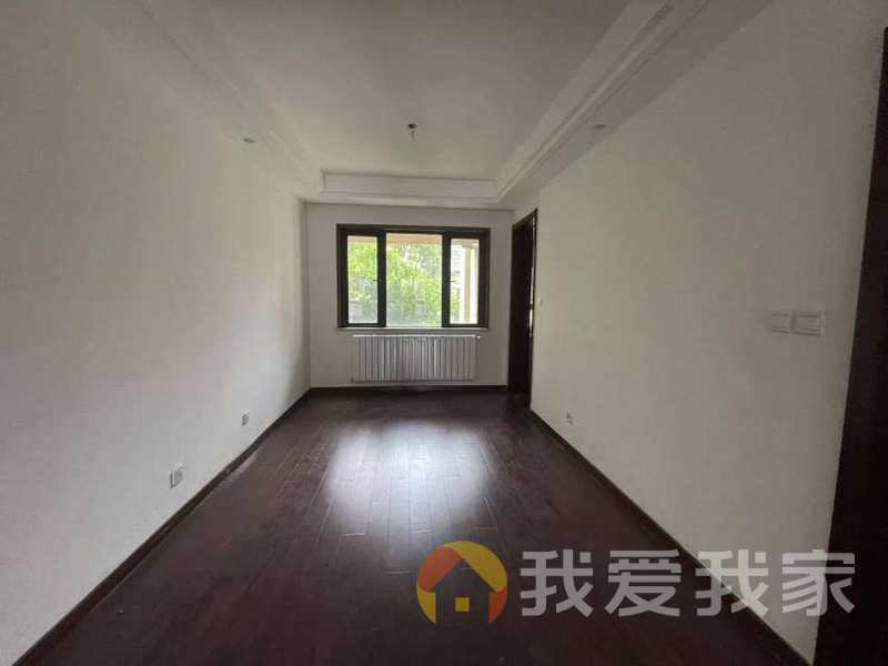 师大附中 南师附小 省委旁 高铁站地铁口 精装修带车位带露台