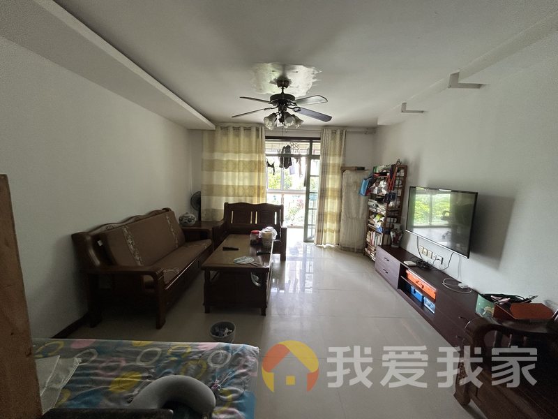凤凰城一期凤鸣苑 南北通透，采光好 装修好，环镜优美 近地铁 视野好，诚心出售