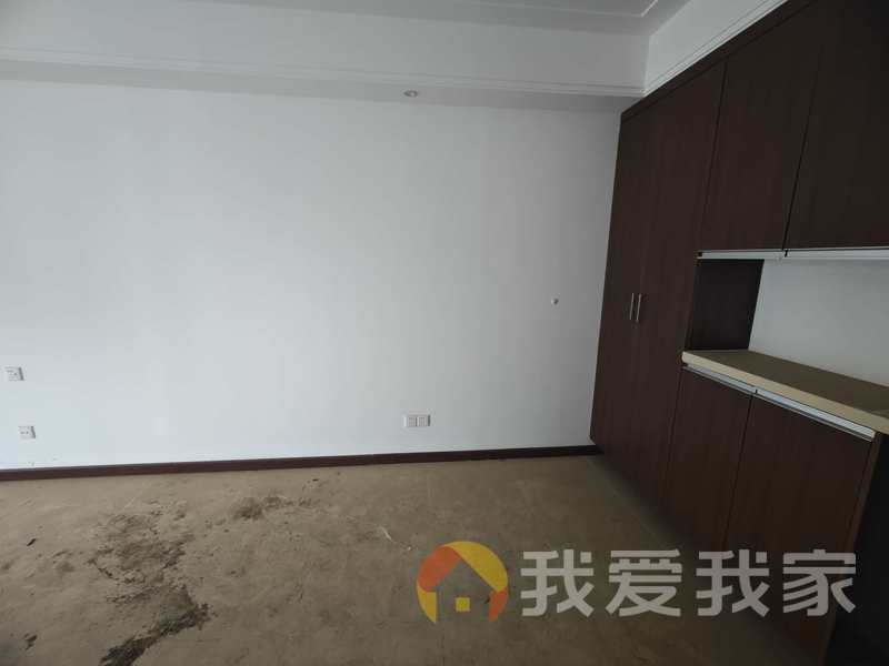 南昌我爱我家小年轻的  临江品质次新盘