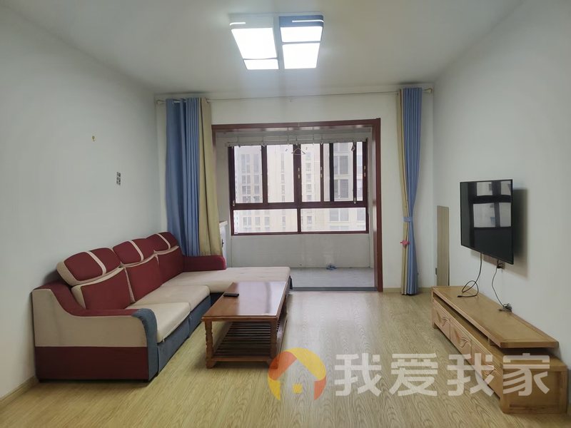 众森红谷一品 南北通透，采光好 装修好，环镜优美 中间楼层