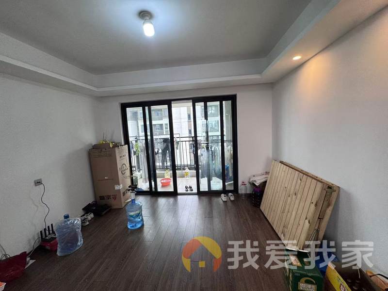 阳光城蓝光文澜府 南北通透，采光好 装修好，环镜优美 视野好，诚心出售