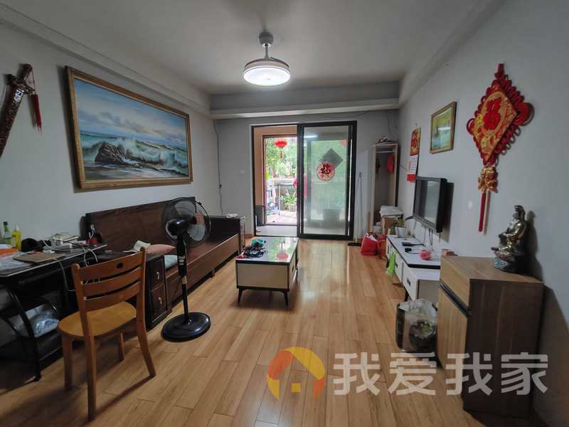 南昌我爱我家万科城三期 南北通透，采光好 装修好，环镜优美 近地铁 周边匹套完善，，出行方便