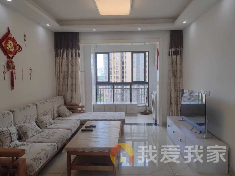 力高澜湖郡 南北通透，采光好 装修好，环镜优美 中间楼层