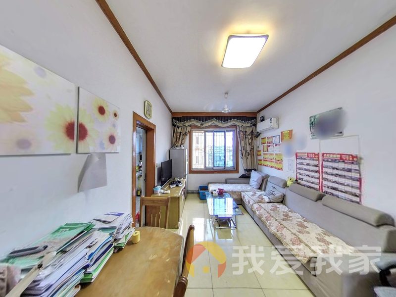 现代庄园 南北通透，采光好 装修好，环镜优美 视野好，诚心出售