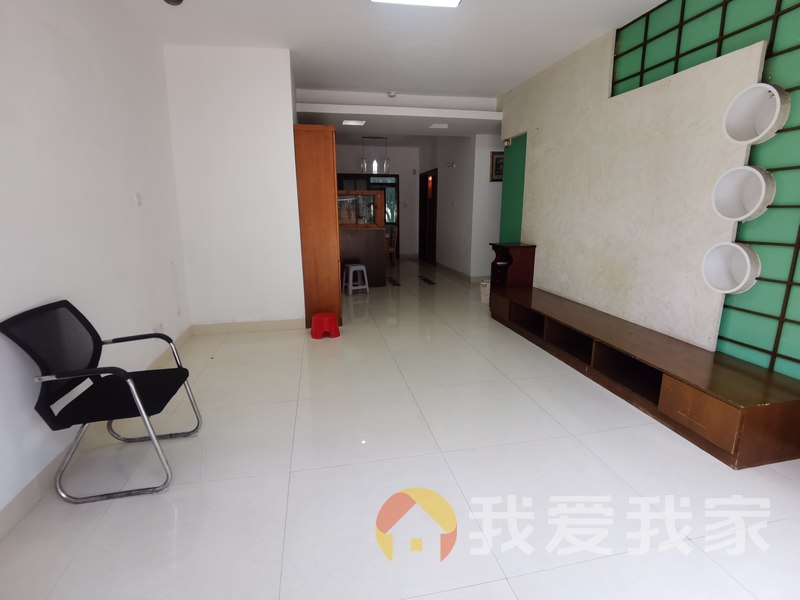 恒茂国际华城 南北通透，采光好 装修好，环镜优美 近地铁 周边匹套完善，，出行方便
