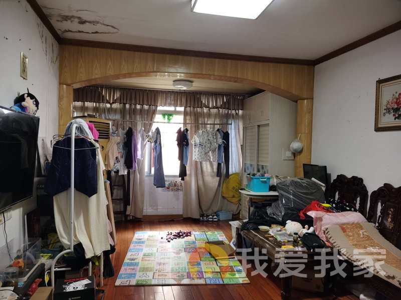 北京东路339号南大南院宿舍 南北通透，采光好 装修好，环镜优美 中间楼层