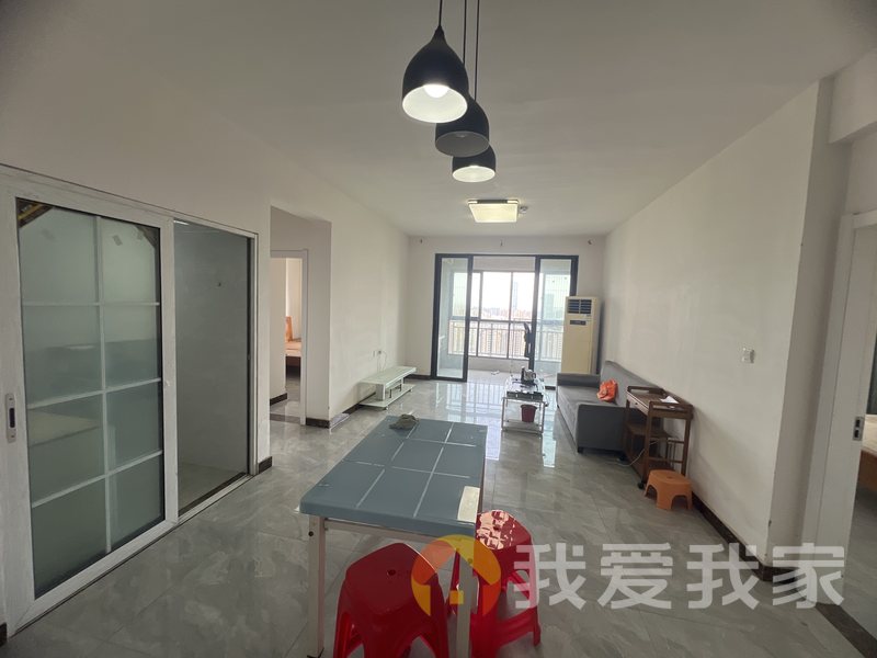 力高滨湖国际 南北通透，采光好 装修好，环镜优美 视野好，诚心出租