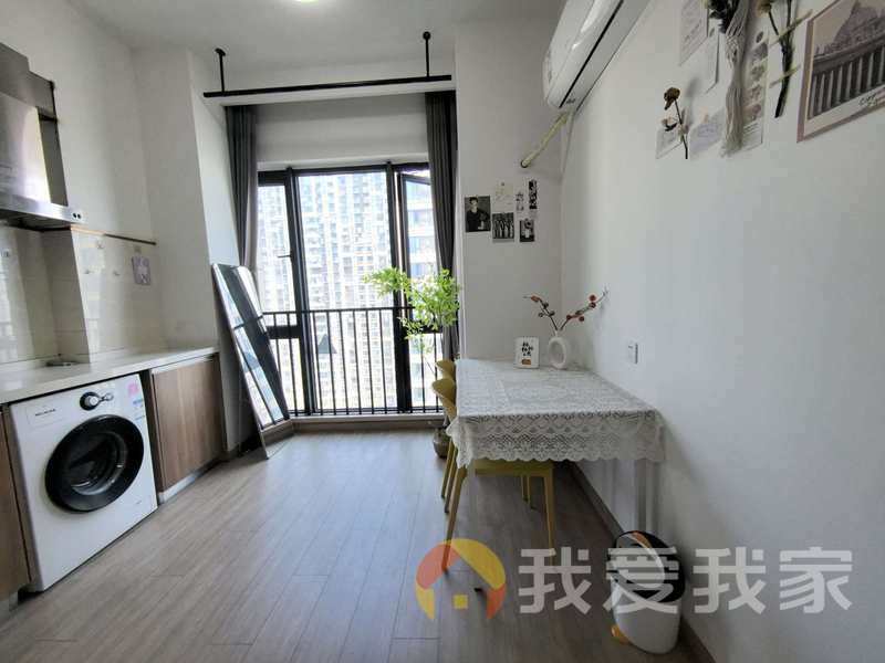 中骏尚城（蓝湾尚城） 南北通透，采光好 装修好，环镜优美 视野好，诚心出租