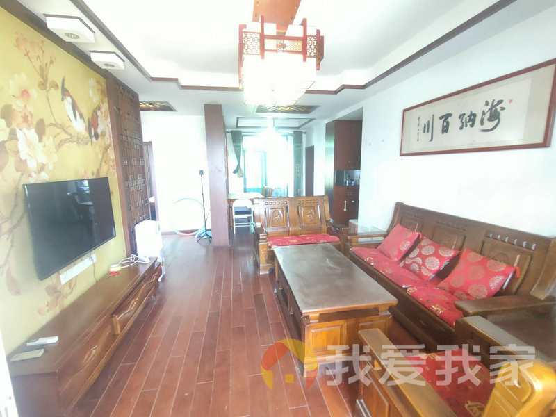 南昌我爱我家梵顿公馆二期 南北通透，采光好 装修好，环镜优美 近地铁 中间楼层
