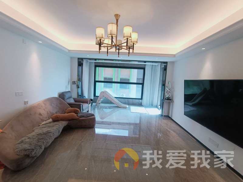 南昌我爱我家新力时代广场 南北通透，采光好 装修好，环镜优美 视野好，诚心出售