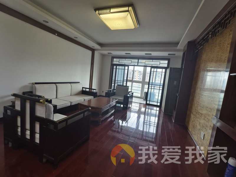 玉河明珠住宅 南北通透，采光好 装修好，环镜优美 视野好，诚心出售