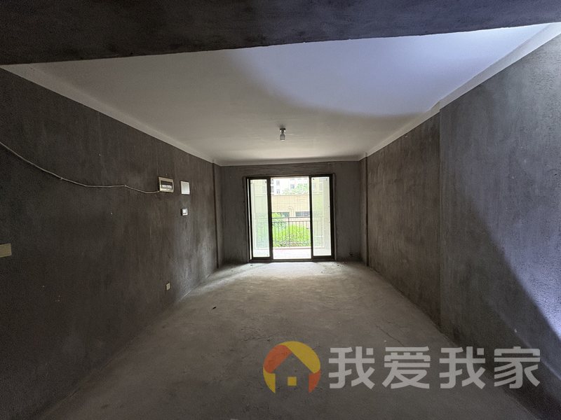 银亿上尚城二期 南北通透，采光好 周边匹套完善，，出行方便