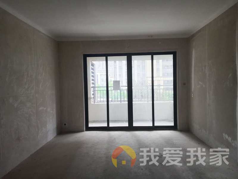 绿都观澜府南苑（朗翠园南苑） 南北通透，采光好 周边匹套完善，，出行方便