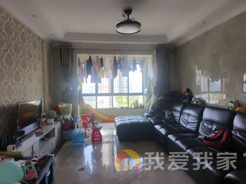 南昌我爱我家正荣御峯 南北通透，采光好 装修好，环镜优美 中间楼层