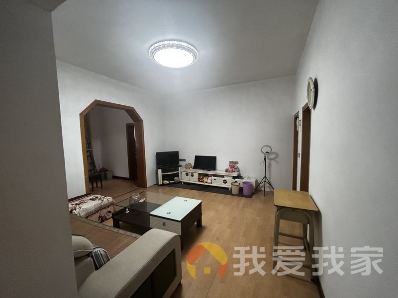 养济院119号外贸宿舍 南北通透，采光好 装修好，环镜优美 视野好，诚心出租