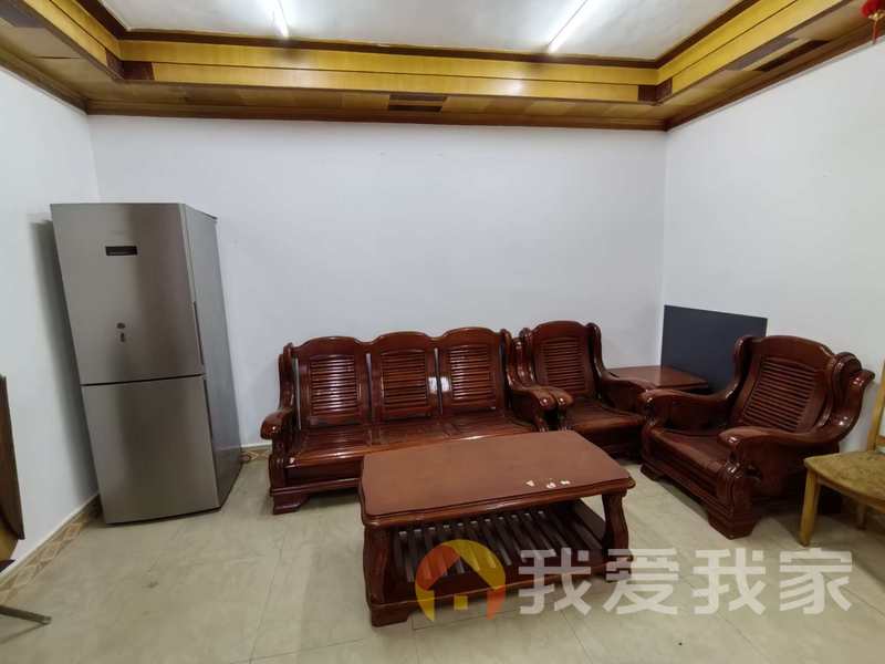扁担巷 南北通透，采光好 装修好，环镜优美 视野好，诚心出售