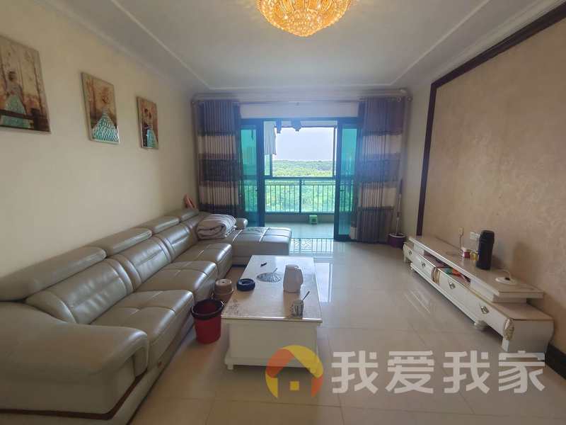恒大绿洲四期 南北通透，采光好 装修好，环镜优美 近地铁 周边匹套完善，，出行方便