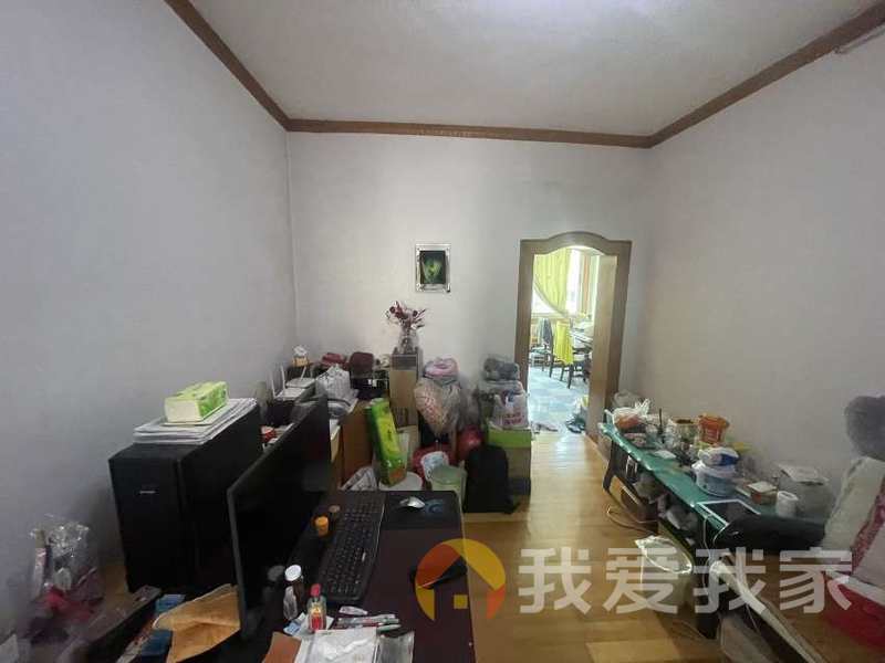 二七北路194号总工会宿舍 南北通透，采光好 装修好，环镜优美 近地铁 中间楼层