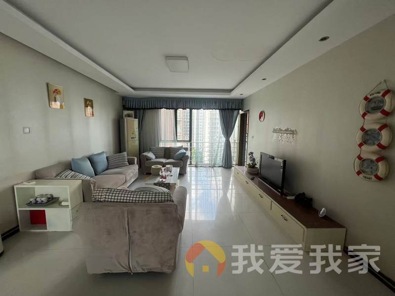 高能金域名都 南北通透，采光好 装修好，环镜优美 中间楼层