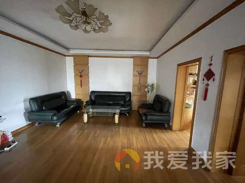 二七北路460号移动公司宿舍（原福州路307号） 南北通透，采光好 装修好，环镜优美 视野好，诚心出售