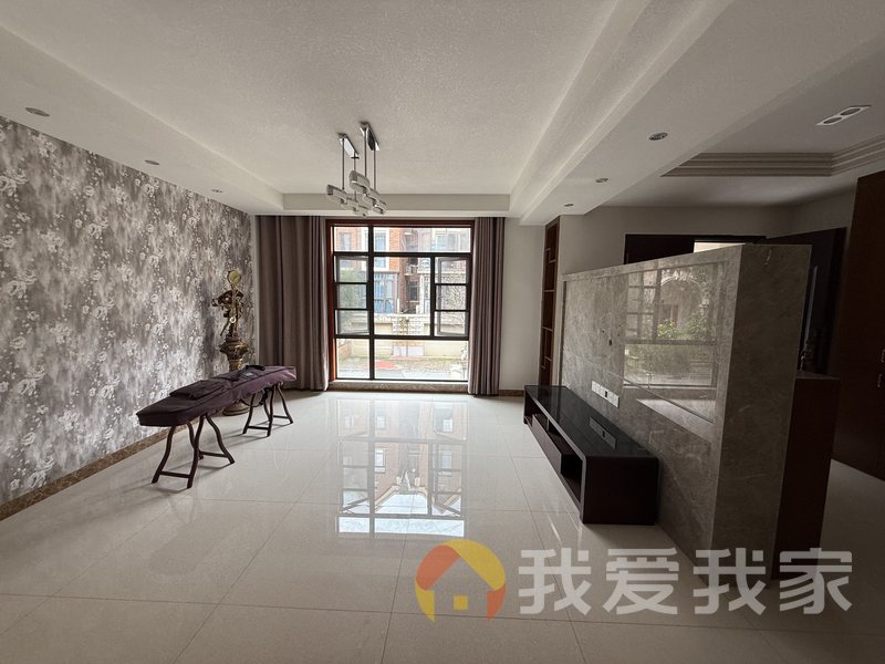 南昌我爱我家银亿上尚城二期 南北通透，采光好 装修好，环镜优美 视野好，诚心出售