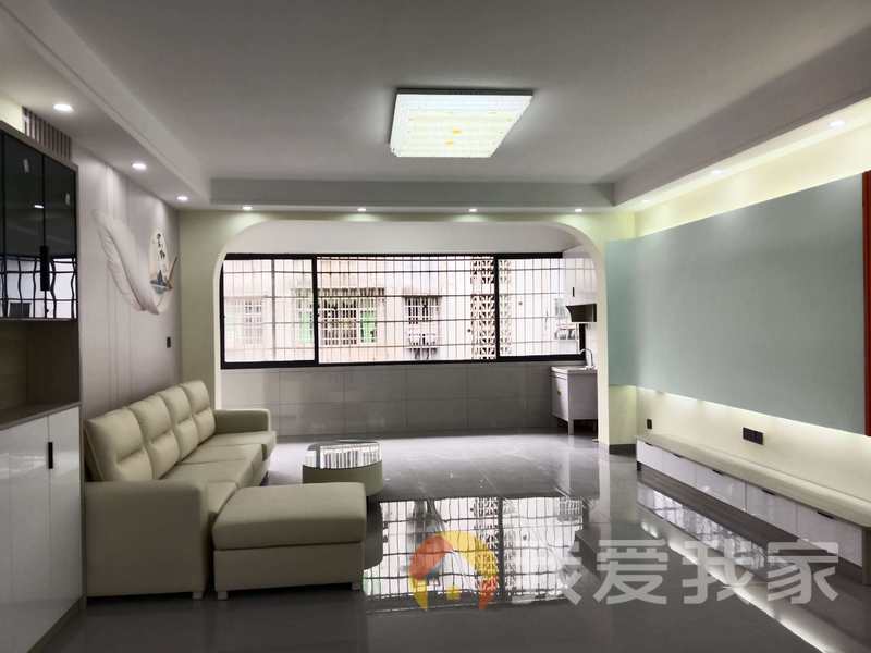 新建区幸福北路 南北通透，采光好 装修好，环镜优美 视野好，诚心出售