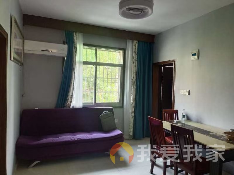 青山湖小区 南北通透，采光好 装修好，环镜优美 近地铁 视野好，诚心出租