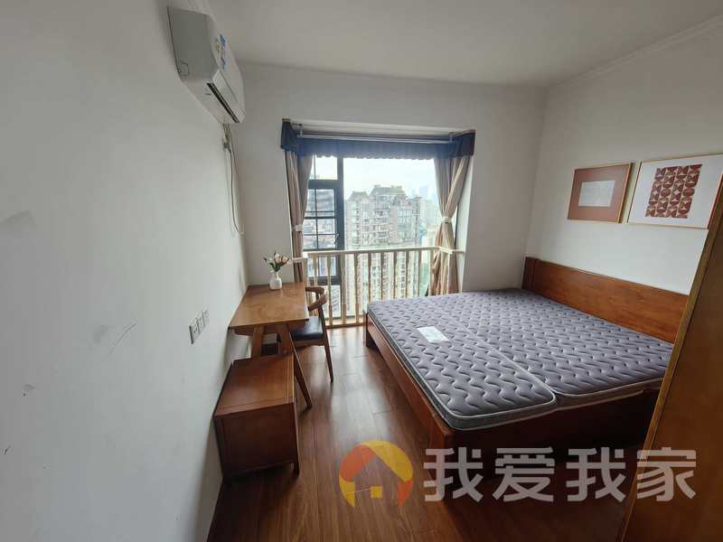 红谷凯旋 南北通透，采光好 装修好，环镜优美 近地铁 视野好，诚心出售
