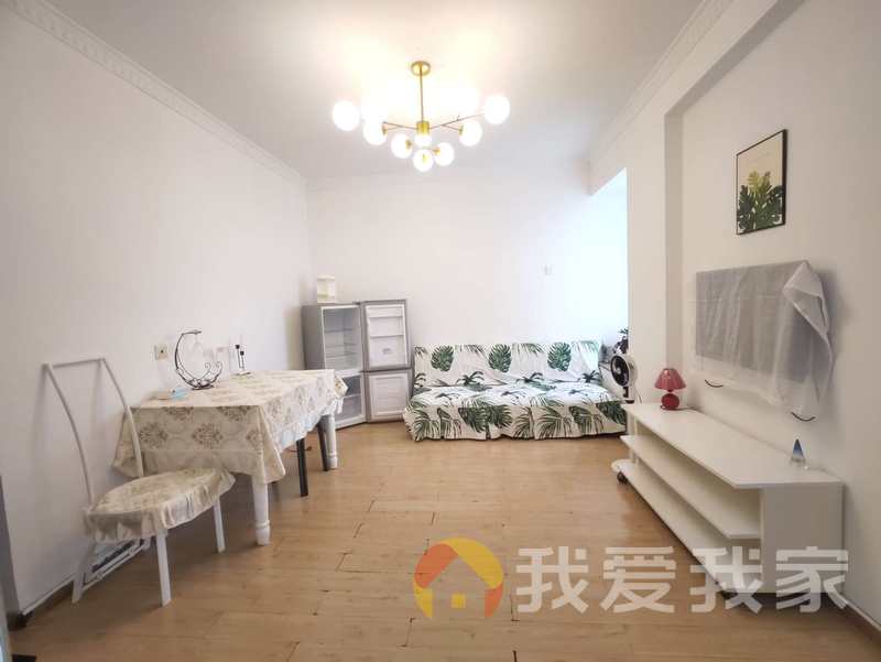 万达星城瑞星苑 南北通透，采光好 装修好，环镜优美 近地铁 中间楼层