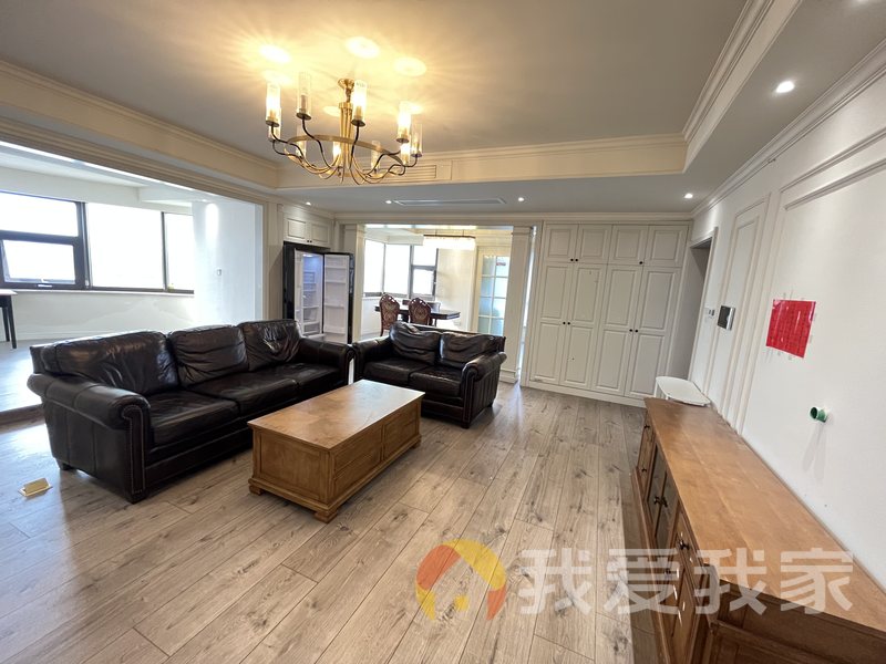 城泰江来 南北通透，采光好 装修好，环镜优美 视野好，诚心出售