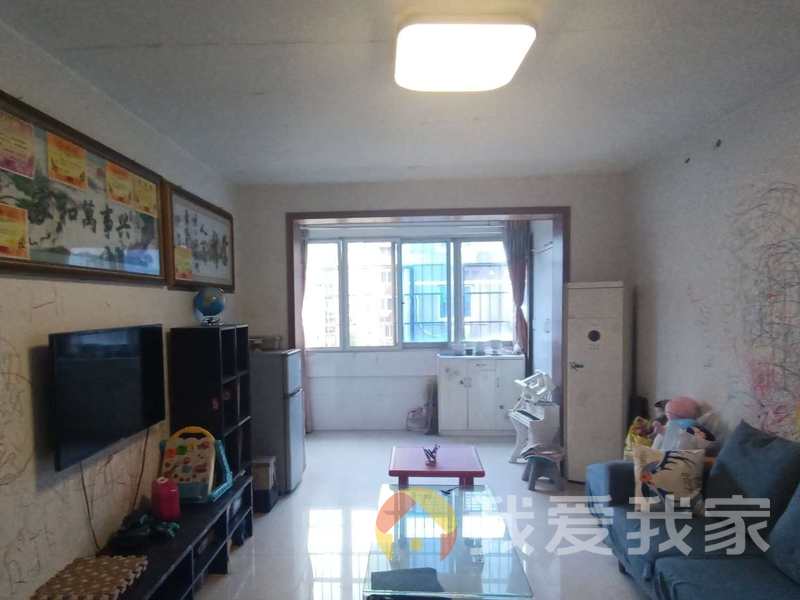 湖景花园 南北通透，采光好 视野好，诚心出售
