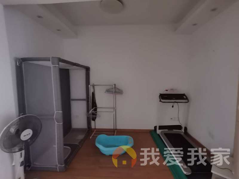 南昌我爱我家铁路二村 南北通透，采光好 装修好，环镜优美 视野好，诚心出售